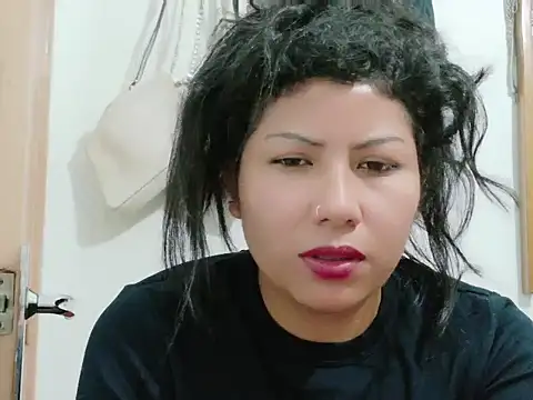 Chatroom XXX en direct de MojaditPussy