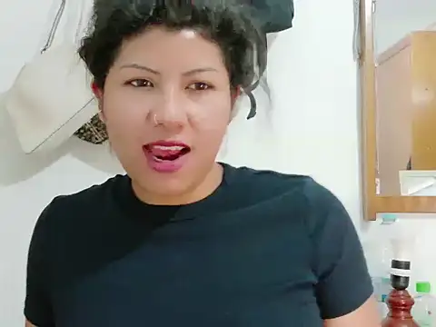 Show Webcam de MojaditPussy