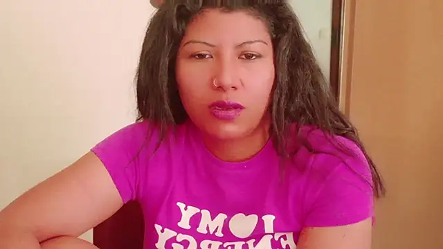 MojaditPussy's Live XXX Chat