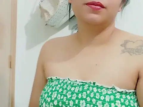 Sembang XXX Secara Langsung MojaditPussy