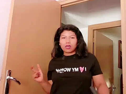Živý XXX chat MojaditPussy