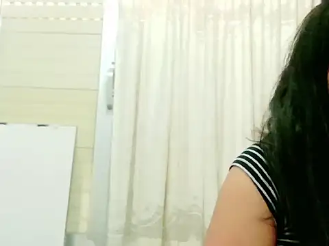 MojaditPussy's Live XXX Chat