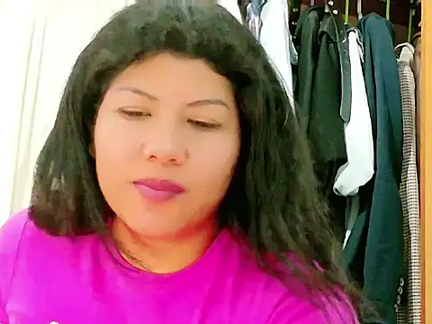 Chatroom XXX en direct de MojaditPussy