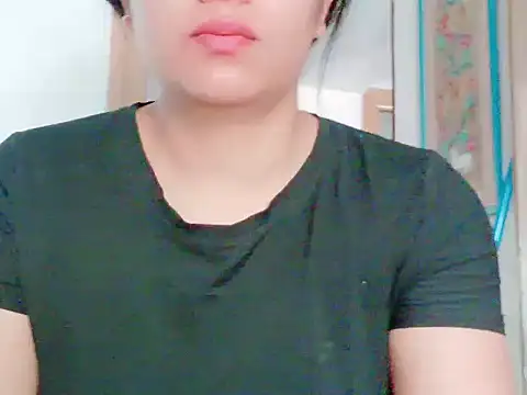 MojaditPussy Adlı Modelin Canlı XXX Sohbeti