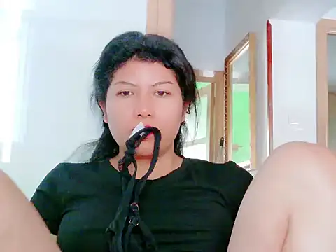 แชท XXX สดของ MojaditPussy