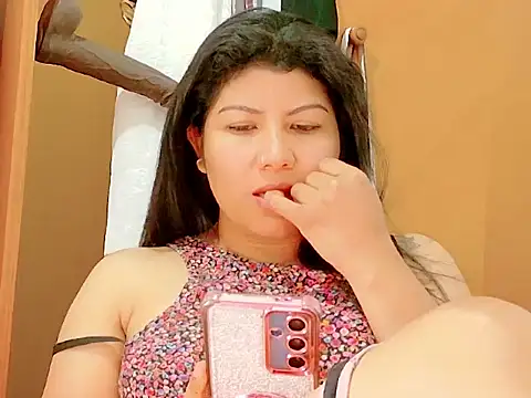 MojaditPussy – Naživo XXX chat