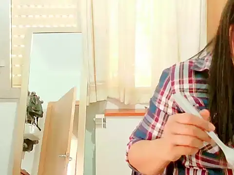 MojaditPussy's Live XXX Chat