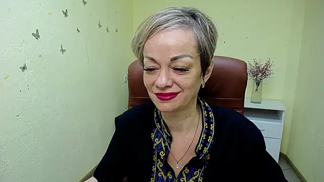NikaMayu Chat XXX live