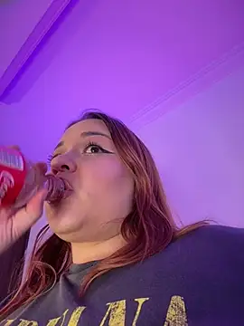 ziara_white's Webcam Show