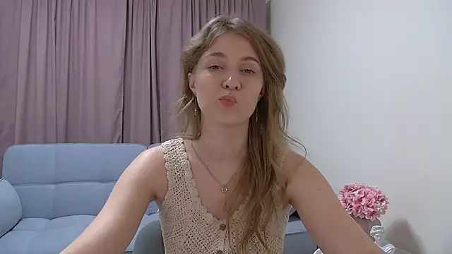 CasandraMarc Show in webcam