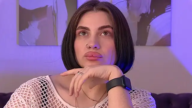 Chat +18 de AdrianaToress ao vivo