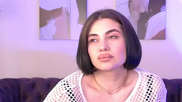 Онлайн чат XXX AdrianaToress
