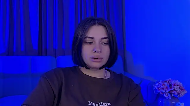 Živá chatovací místnost AdrianaToress