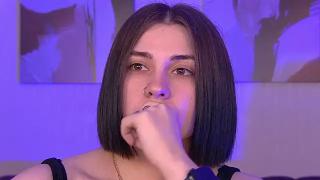 AdrianaToress 실시간 채팅방