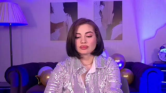 AdrianaToress' Live XXX Chat