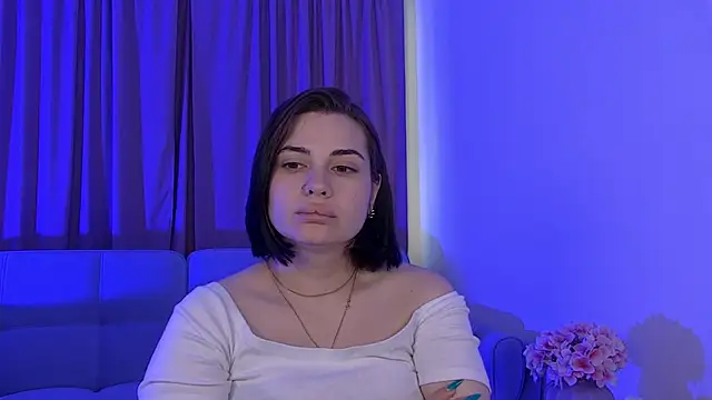 AdrianaToress Chat XXX in diretta