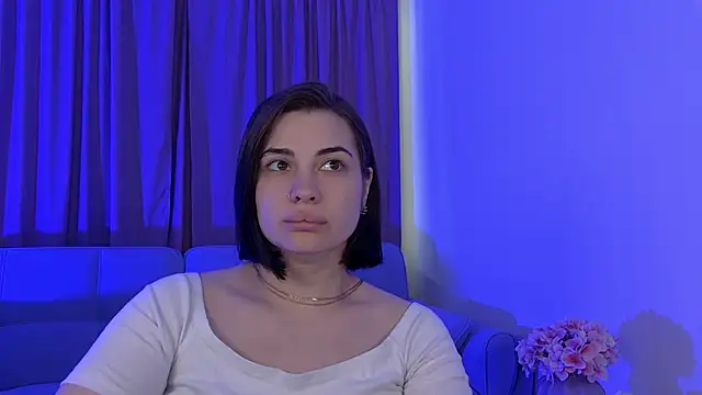 AdrianaToress Adlı Modelin Canlı XXX Sohbeti