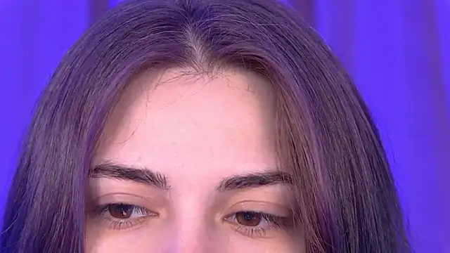 AdrianaToress লাইভ XXX চ্যাট