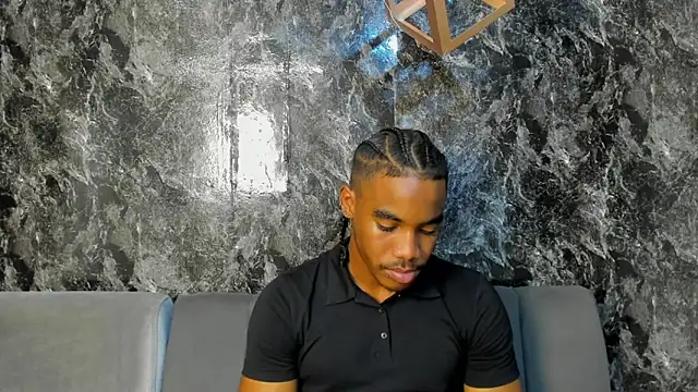 axel_silva4 Show in webcam