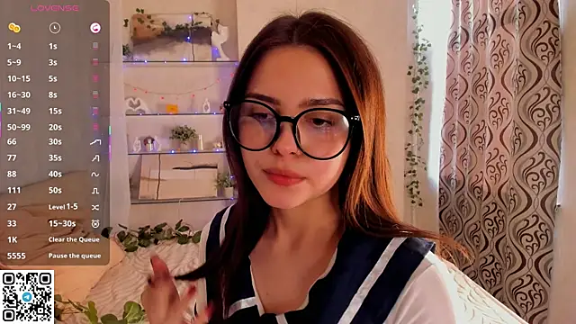 Chat +18 de MarianneAuvil ao vivo