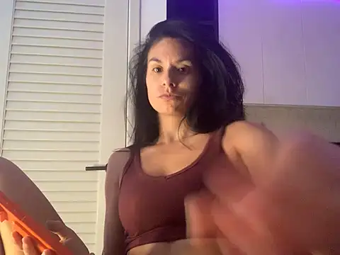 VixenBlade Show in webcam