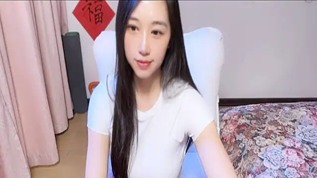 MMYIOO live XXX chat