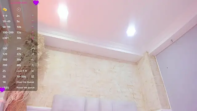 AngelDrake_'s Live Chat Room