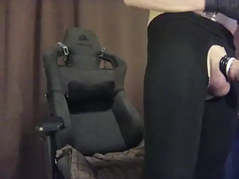 Dev-BiSklave Show in webcam