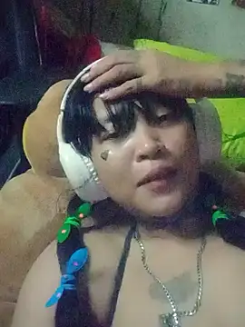 CCashman-MamaO's Live XXX Chat