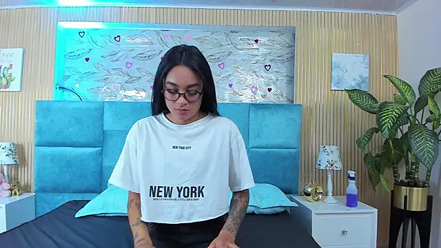 ZoeWillins Chat XXX live
