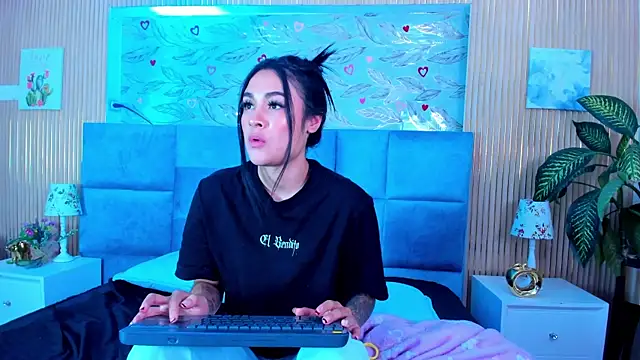 ZoeWillinsn Live XXX chat