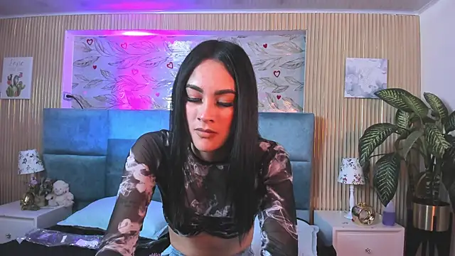 ZoeWillins' Live XXX Chat