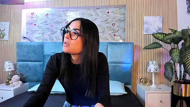 ZoeWillins Chat XXX in diretta