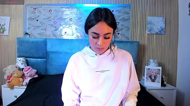 ZoeWillins' Live XXX Chat