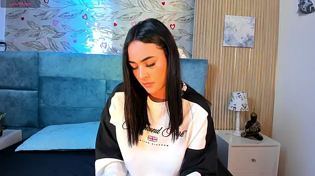 ZoeWillins Show in webcam