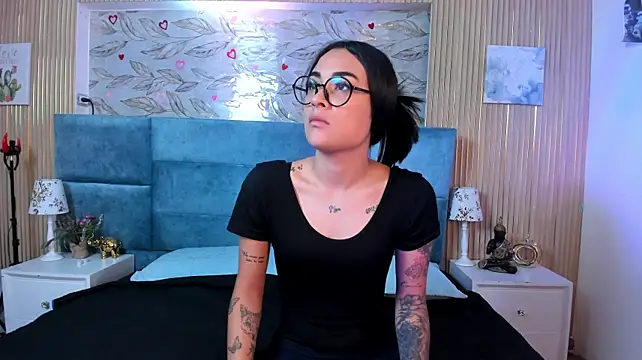 ZoeWillins Webcam show