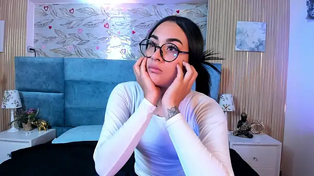 ZoeWillins Chat XXX in diretta