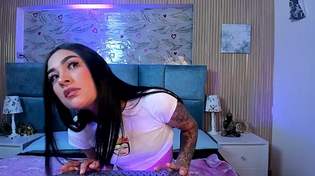 ZoeWillins Webcam show