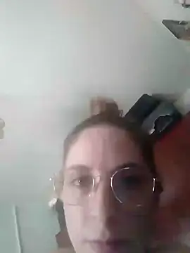 צ'אט XXX בשידור חי של Maartiitaa27
