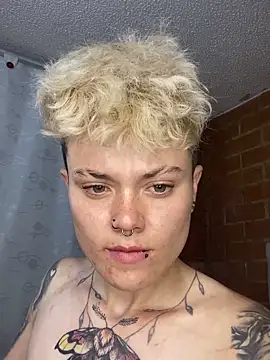 Megan-c Show in webcam