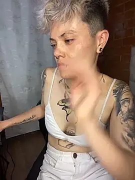 Czat XXX na żywo – Megan-c