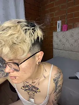 Czat XXX na żywo – Megan-c