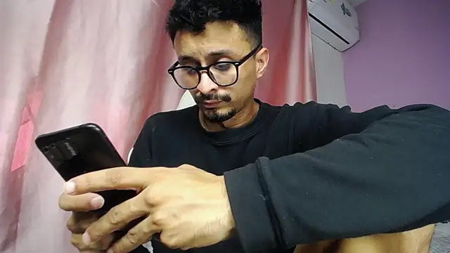 Amir_guy_ Pertunjukan Webcam