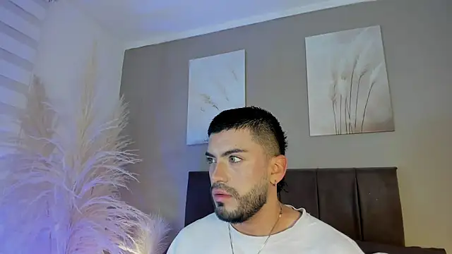 Alexander_Diazzn Webbikameraesitys