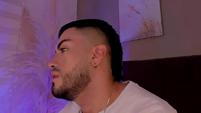 Alexander_Diazz 网络视讯表演