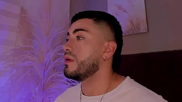 Alexander_Diazz Adlı Modelin Web Kamerası Şovu