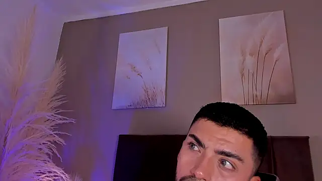 Alexander_Diazz 网络视讯表演