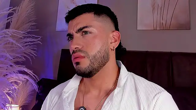 Alexander_Diazz Show Webcam
