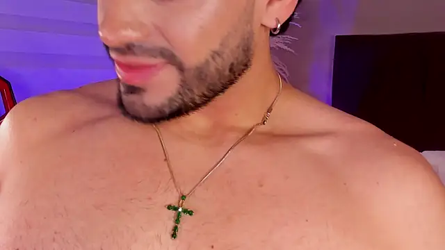 Alexander_Diazzのウェブカメラショー