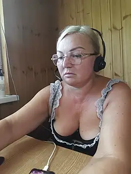 White-Chocolatte's Webcam Show